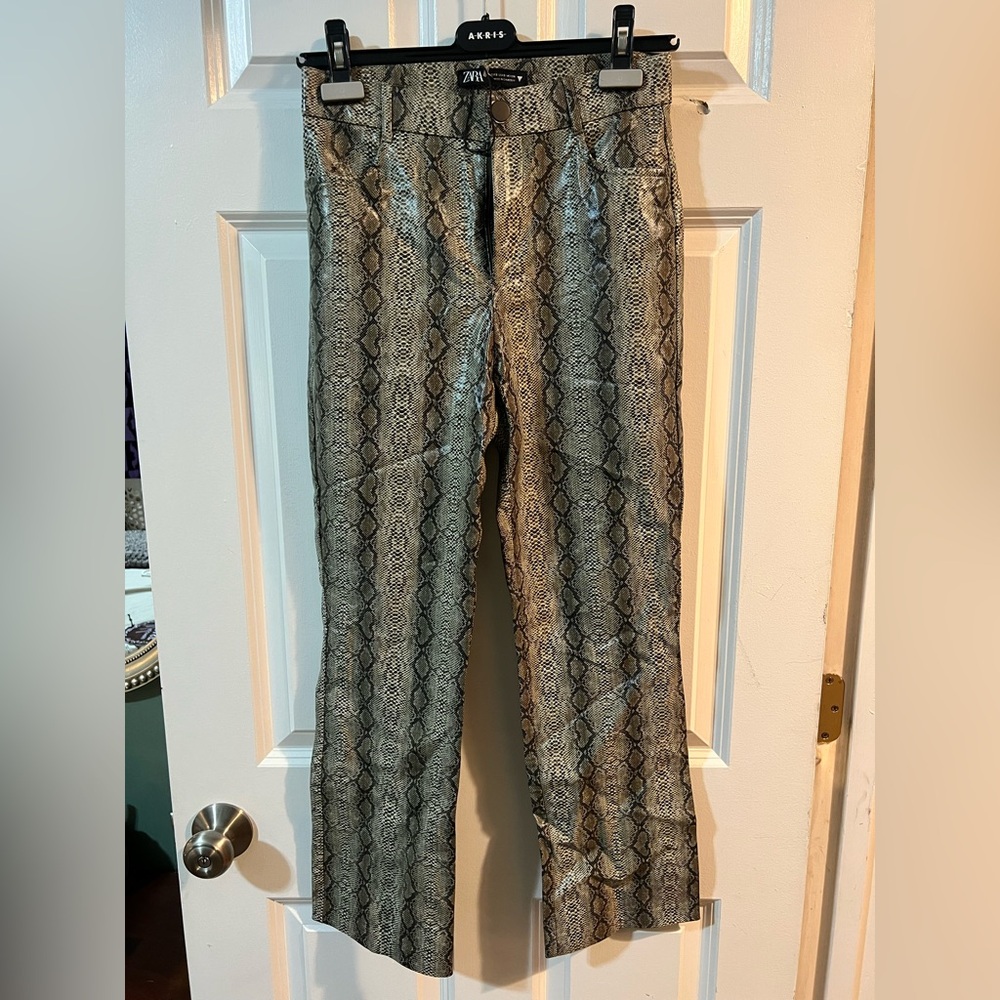 Zara Beige Snakeskin Patterned Pants - belt hoop rip